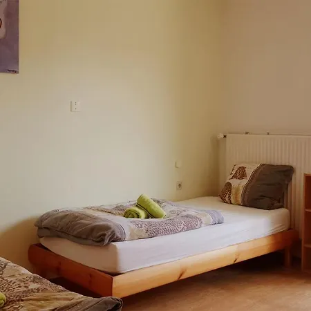 בית הארחה Bellenberg :: Green Garden House *