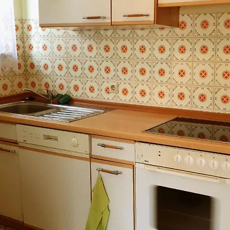 Bellenberg :: Green Garden House בית הארחה